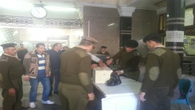 بالصور.. حملة لشرطة النقل بمحطتي طنطا وكفر الزيات