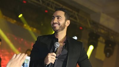 تامر حسني يحيي حفل رأس السنة بـ