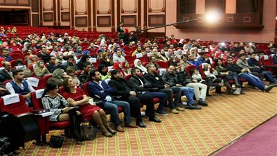 بالصور.. دكتوراة فخرية لعدد من الفنانين في 