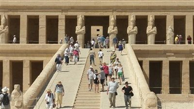 وفود أجنبية تزور المناطق الأثرية بالأقصر بهدف تنشيط السياحة 