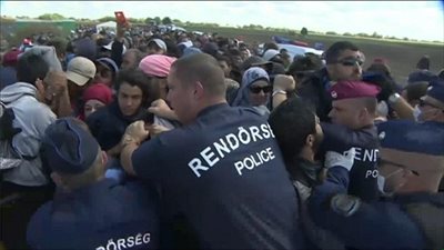 التشيك تقرر إرسال وحدة شرطة إضافية لمساعدة مقدونيا في أزمة المهاجرين