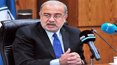 رئيس الوزراء يؤكد عدم تخفيض الدعم بالموازنة واستمرار نظام النقاط للسلع