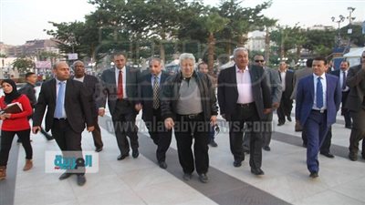 بالصور.. نقيب المحامين يزور الزمالك ويشيد بمنشآته