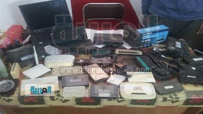 بالصور.. ضبط شبكة بدون ترخيص لتوزيع الإنترنت بالمنوفية 