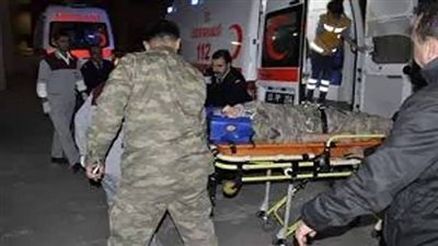 إصابة 9 جنود أتراك في انفجارات ببلدة 