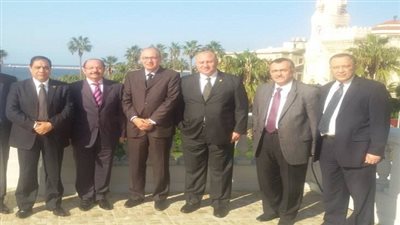 نوّاب بالإسكندرية في لقاء مفتوح بقيادات مستشفيات الجامعة