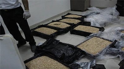 السعودية تضبط مهربين بحوزتهما أكثر من مليون و339 ألف قرص مخدر