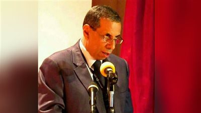 بالصور.. انذارات حبس لرئيس جامعة بورسعيد لرفض تنفيذ قرارات الوزير