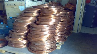 ضبط 28 طن أسلاك نحاسية مجهولة المصدر بالبساتين