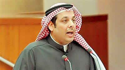 وزير الأوقاف الكويتي يغادر القاهرة 