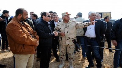 السيسي يجتمع برئيس 