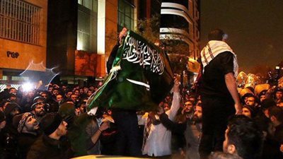 البحرين تدين الاعتداءات على سفارة وقنصلية السعودية 