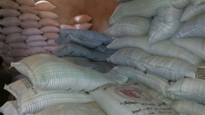 ضبط 2 طن أسمدة مدعمة قبل بيعها بالسوق السوداء في المنيا  