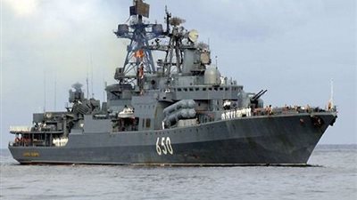 مدمرة روسية تعبر قناة السويس لضرب داعش في سوريا