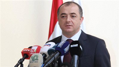 وزير التعليم اللبناني يقرر تمديد عطلة المدارس ليومين بسبب سوء الطقس