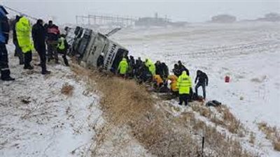 مقتل وإصابة 36 شخصًا في انقلاب حافلة في تركيا