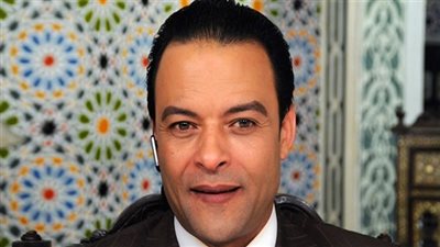 بلاغ ضد هشام عبدالله يتهمه بالانضمام لـ