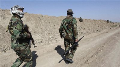 مقتل 8 جنود عراقيين في هجوم انتحاري لداعش بالأنبار