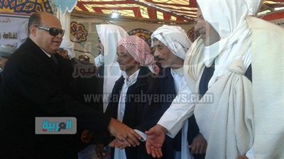 بالصور.. استقبال شعبي لمحافظ مطروح خلال جولته بـ