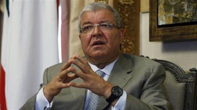 وزير الداخلية اللبناني: مشاورات داخل تيار المستقبل للحوار مع حزب الله