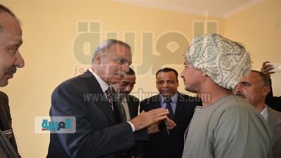 بالصور.. تسليم عقود 58 بيتًا ريفيًا بمركز قنا