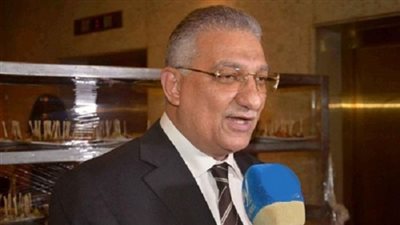 وزير التنمية المحلية يصل المقر الباباوي لتقديم التهنئة بعيد الميلاد