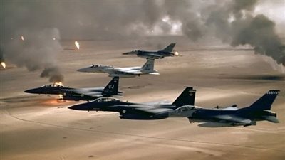 الطائرات السعودية تقصف معسكرات للحرس الجمهوري باليمن