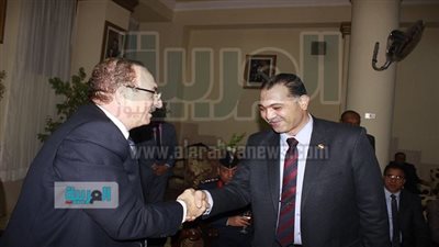 بالصور.. وفد حزب 