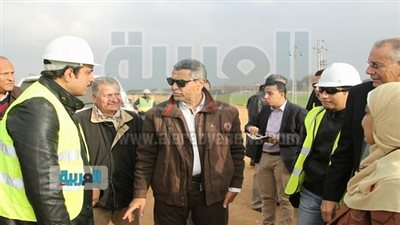 وزير النقل يحذر من عدم تنفيذ طريق 