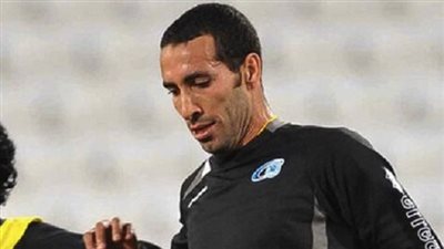 أبوتريكة ينعي حمادة إمام 