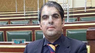 نجل كمال الشاذلي يؤدي اليمين الدستورية بالبرلمان