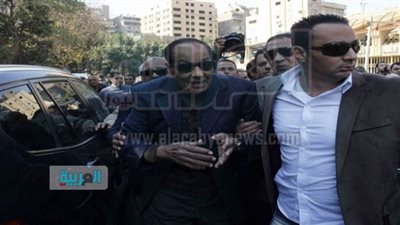 المشير طنطاوي بمسجد الحامدية الشاذلية لمواساة زوجة حمادة إمام 