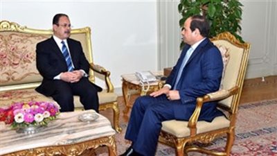 الرئيس السيسي يبحث مع وزير الداخلية تطورات الأوضاع الأمنية