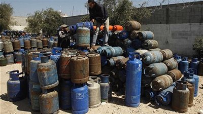 ضبط صاحب مستودع بوتاجاز تصرف في 403 أسطوانات بحلوان 