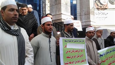 مسيرة حاشدة لخطباء المكافأة تتجه إلى نقابة الصحفيين