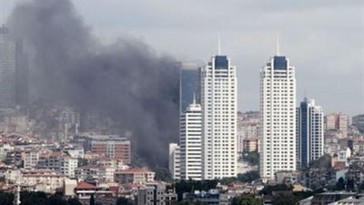 اندلاع حريق هائل بفندق سياحي  في إسطنبول