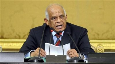 رئيس مجلس النواب يتسلم تقرير لجنة تقصي الحقائق