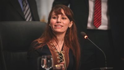 بالفيديو.. سندريلا البرلمان: الاهتمام بالتشريعات أهم من مراقبة ملابس النائبات