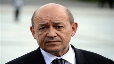 فرنسا: مقاتلاتنا تقصف مركز اتصالات لـ