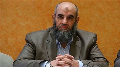 يونس مخيون: 