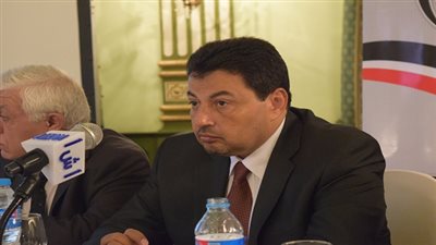 ياسر قورة: يحق للبرلمان الاعتراض على اختيار السيسي لرئيس الحكومة