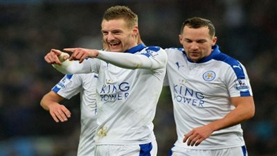 بالفيديو.. ليسترسيتي يتعادل مع أستون فيلا ويتصدرالدوري الإنجليزي