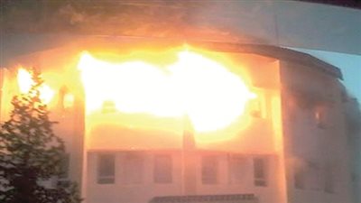 نشوب حريق بالطابق الثاني بمجمع محاكم أسوان