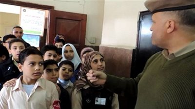 تجمهر طلاب مدرسة الأمريكان في طنطا بسبب صعوبة امتحان اللغة العربية 