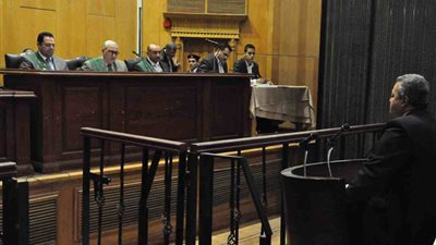 في محاكمة متهمين اقتحام سجن بورسعيد الدفاع: يطالب بتصحيح الشكل القانوني لقرار الإحالة