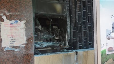 مجهولون يضرمون النار بماكينة صرف المعاشات في دمنهور