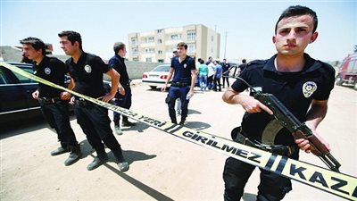 إصابة مواطن تركي بعد سقوط قذيفة هاون قادمة من سوريا 