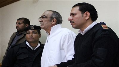 قرار مفاجئ في محاكمة زكريا عزمي  بتهمة 