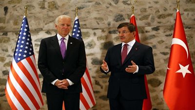 صحيفة تركية: أوغلو وبايدن اتفقا على تنسيق الأعمال لمواجهة 