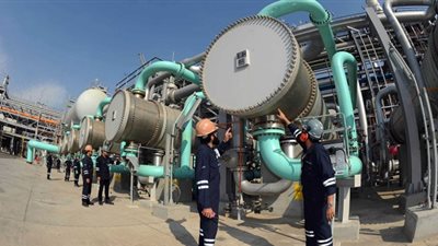 تأثير انخفاض أسعار البترول على مشروعات الإمارات